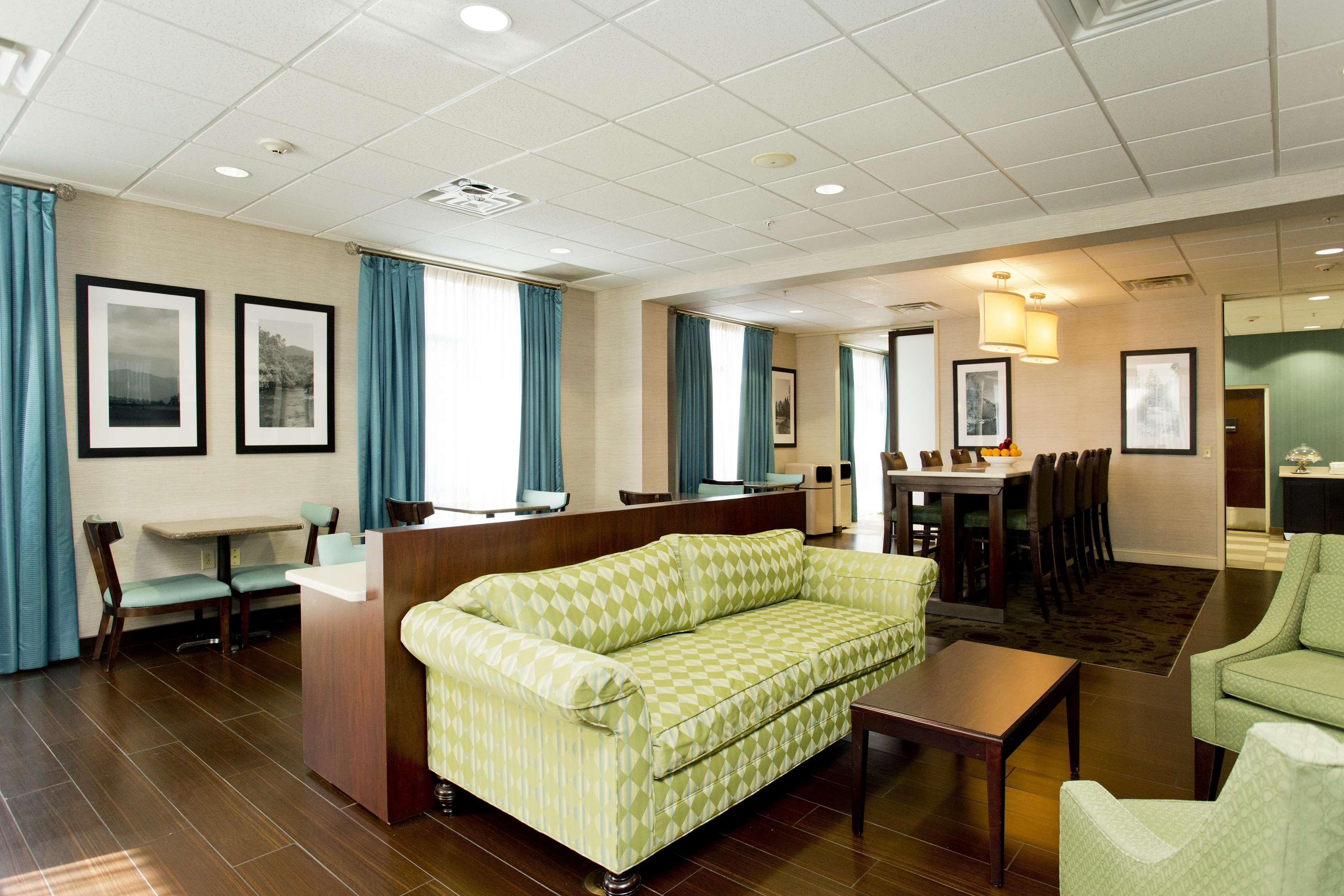 Hampton Inn Front Royal Exterior foto