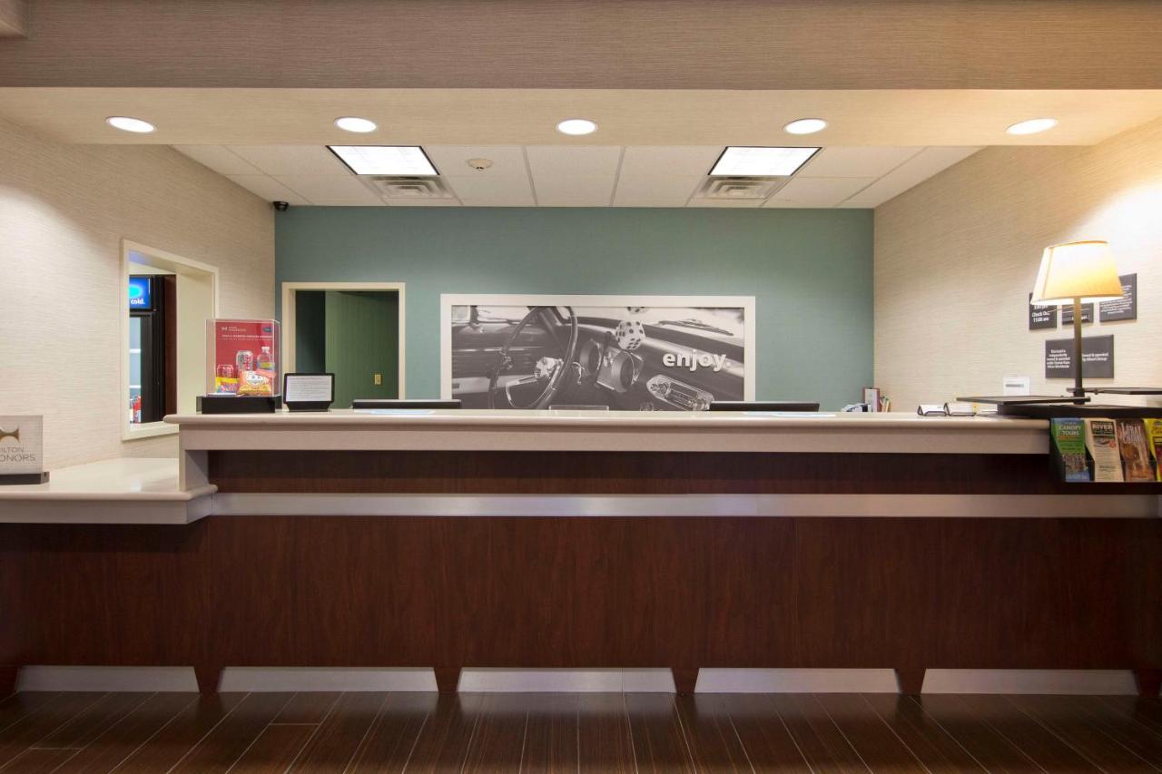 Hampton Inn Front Royal Exterior foto