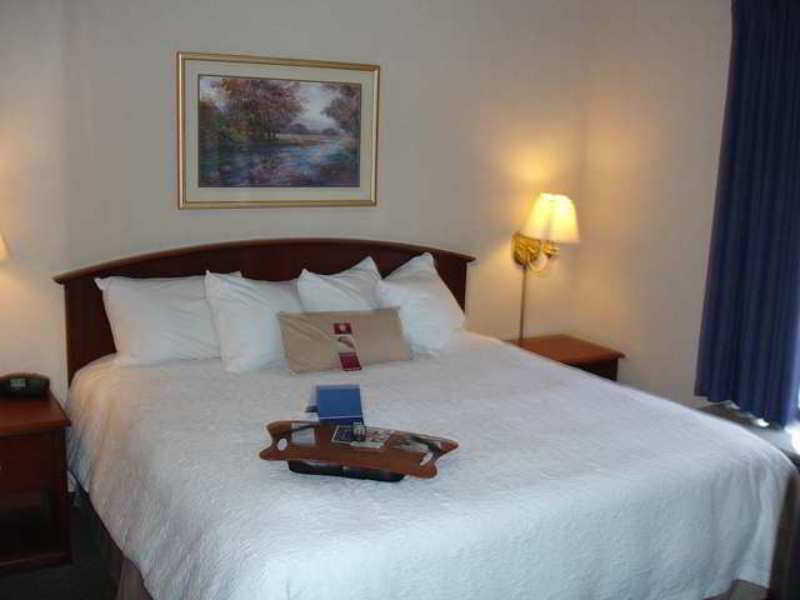 Hampton Inn Front Royal Habitación foto